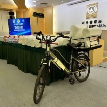 澳门卖淫集团被端，120人落网！查获安全套超10000个